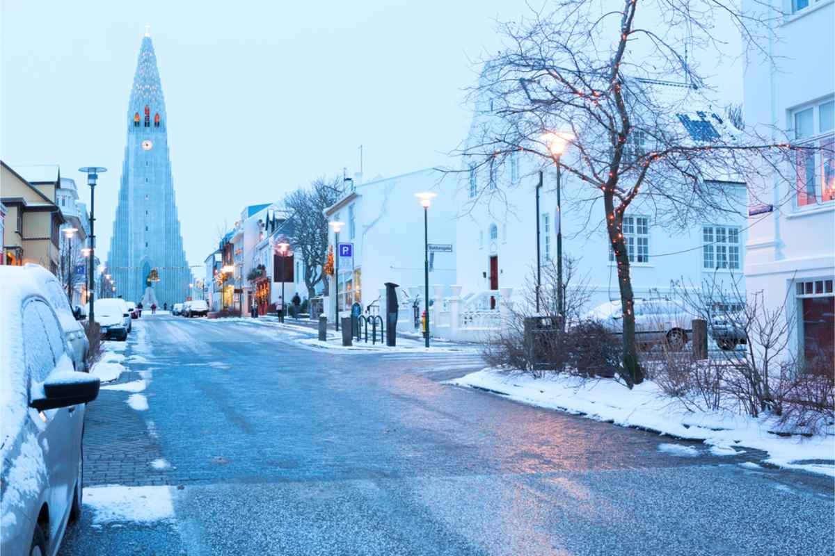 City center of Reykjavik with the Hallgrimskirkja church