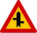 Offset road junction left&ndash;right, with priority
