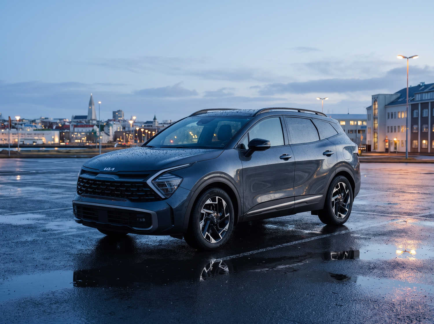 Kia Sportage. A spacious rental car for Iceland, designed to navigate Icelandic weather and gravel roads comfortably with ample space for both passengers and luggage.
