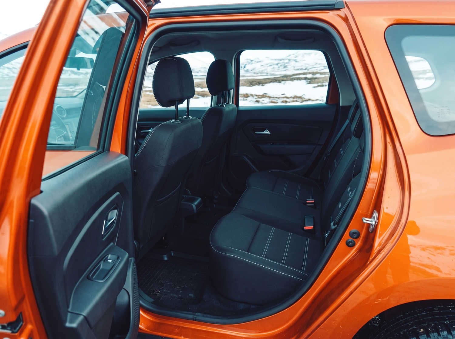 Dacia Duster Used. A reliable 4x4 rental vehicle in Iceland, perfect for off-road driving on Iceland's F roads with unlimited mileage for rugged terrain exploration.