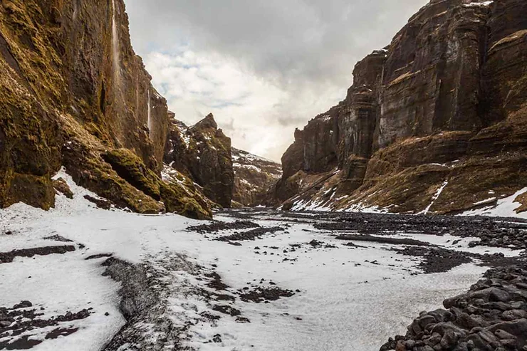 Stakkholtsgjá-Canyon: Islands versteckte Wasserfallwanderung