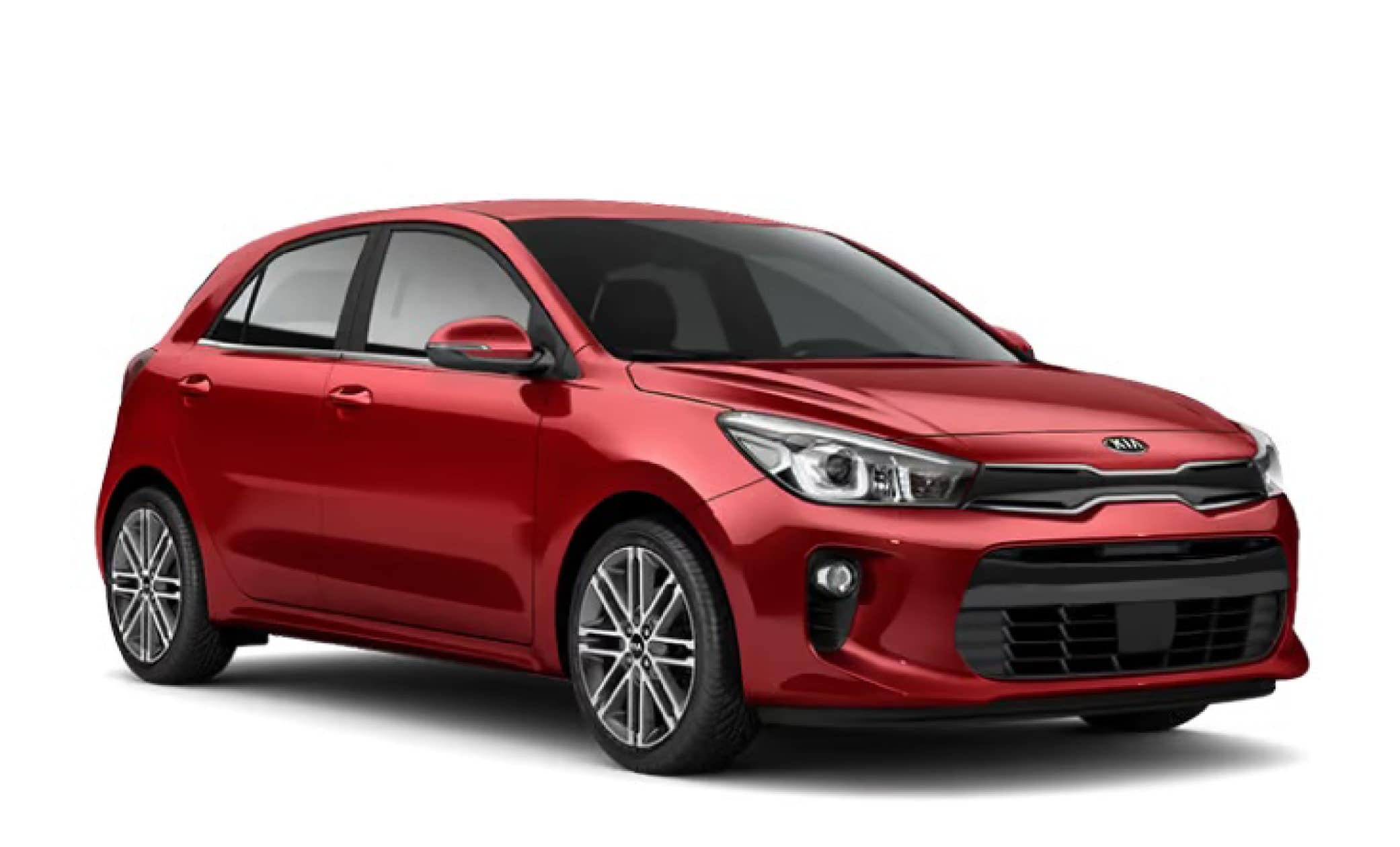 Roter gebrauchter Kia Rio mit Schaltgetriebe, kompakter 5-Sitzer mit Platz für 2 Gepäckstücke – ideal für günstiges Reisen in Island.