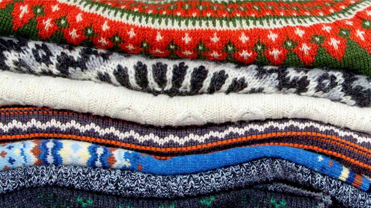 Jersey Lopapeysa en varios colores - Guía para irse de compras en Islandia
