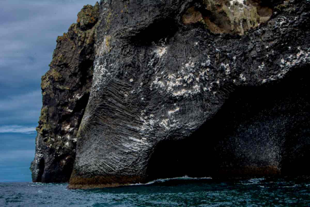 Roca Elefante - La Maravilla Volcánica De Islandia