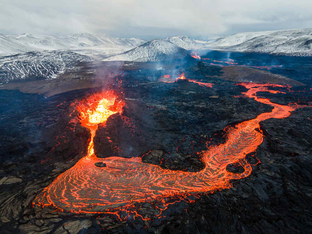 Volcans actifs près de Reykjavik en Islande