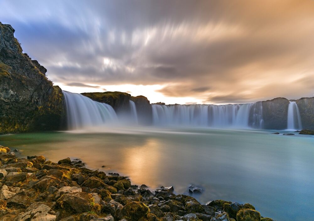 Godafoss: la cascade des dieux en Islande